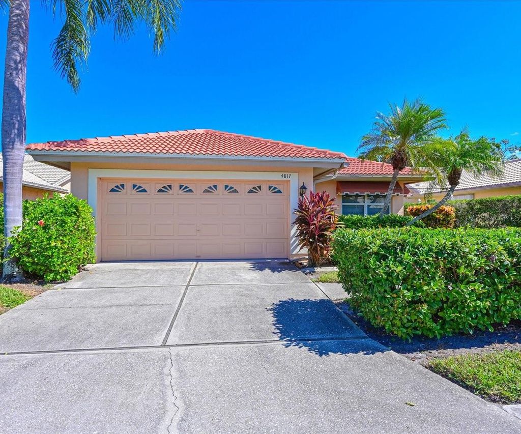 Photo of 4817 Montrose Drive, Bradenton, FL 34210 (MLS # A4669233)