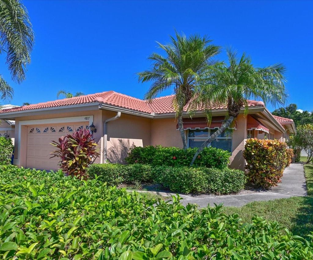 Photo of 4817 Montrose Drive, Bradenton, FL 34210 (MLS # A4669233)