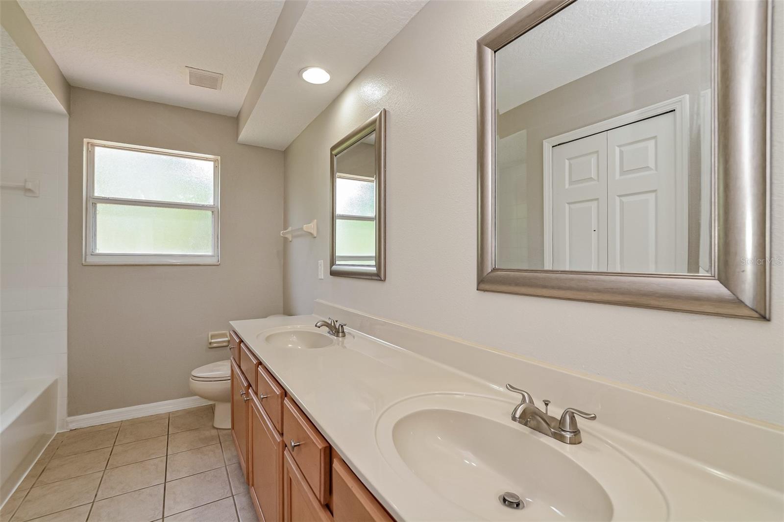 FORESTBROOKE PH 01 Q - Residential