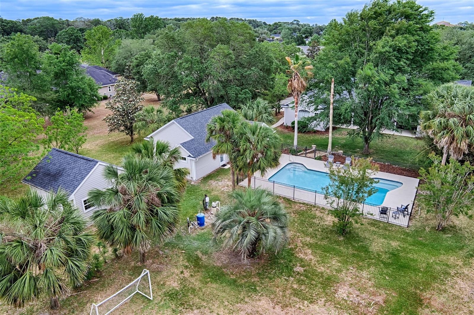 ABBEY GLEN - Residential