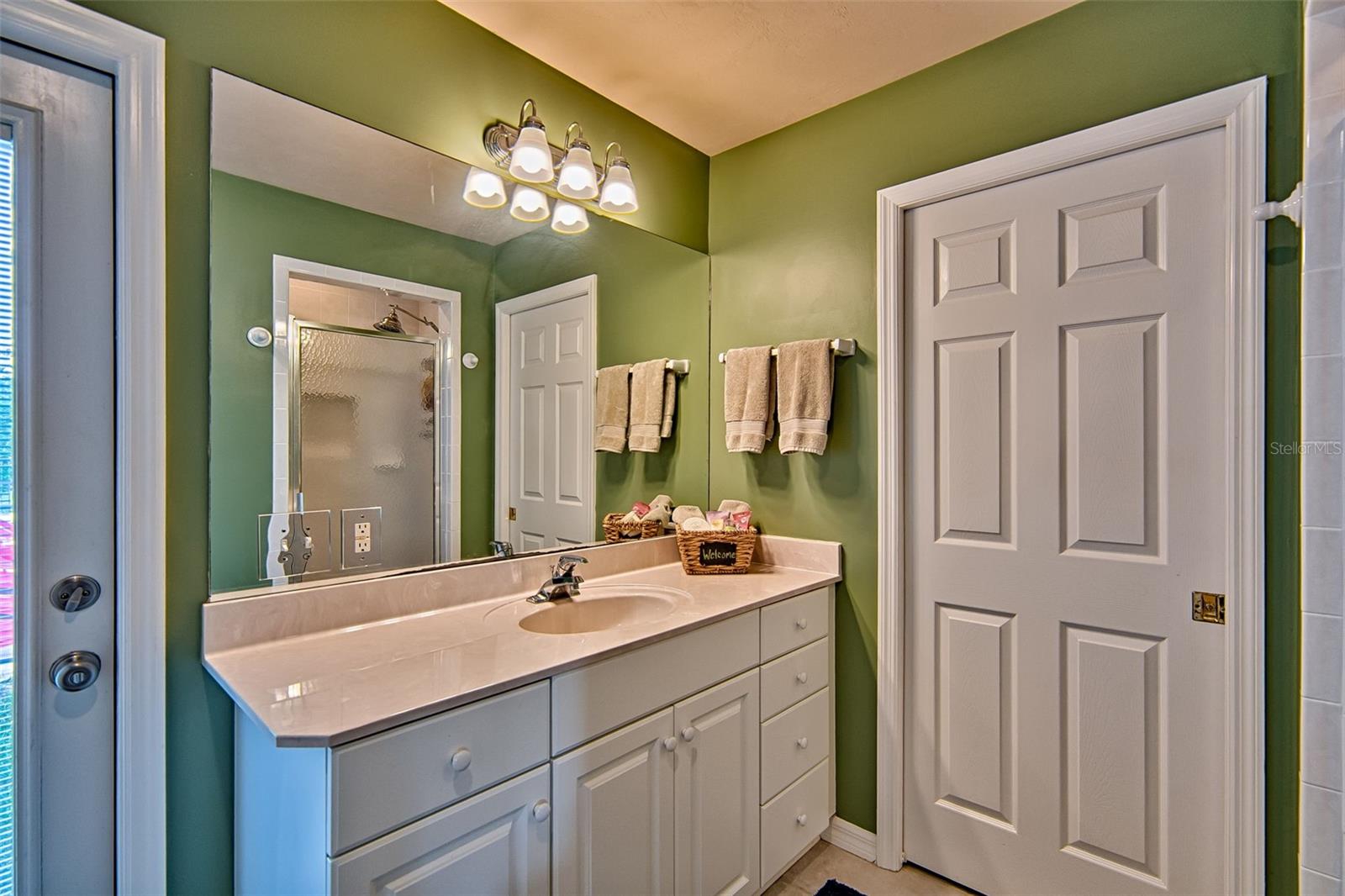 ABBEY GLEN - Residential