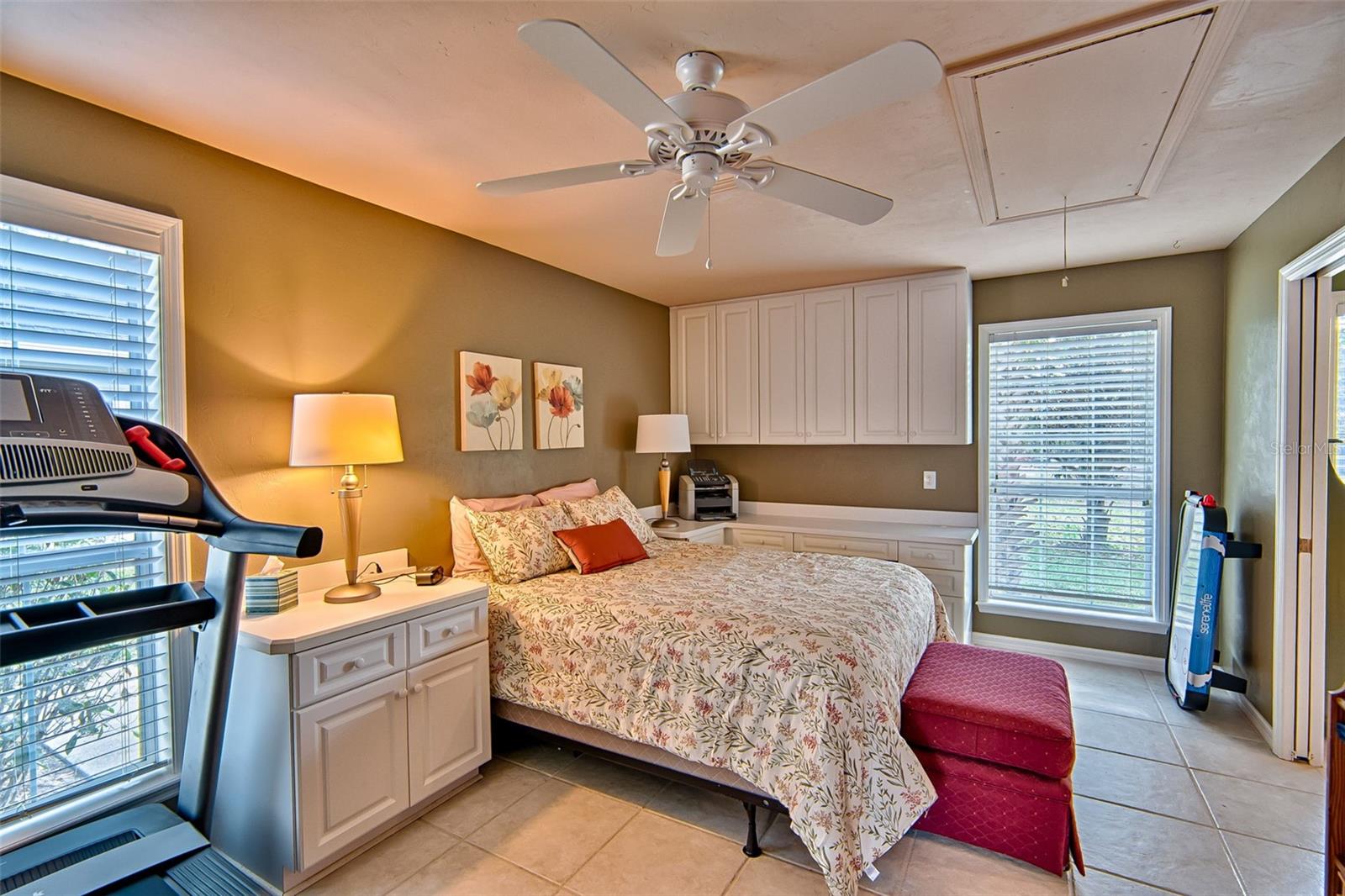 ABBEY GLEN - Residential