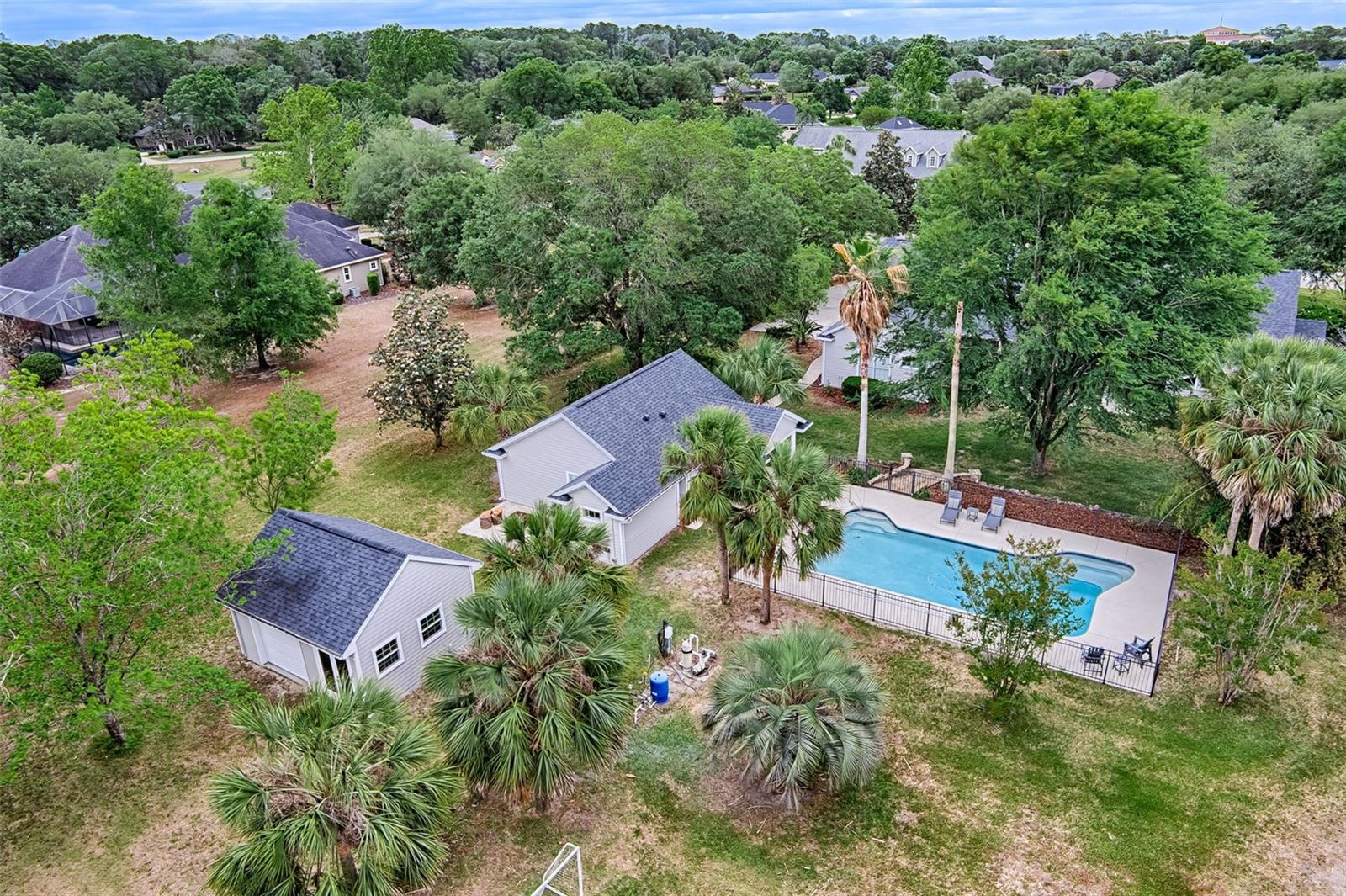 ABBEY GLEN - Residential