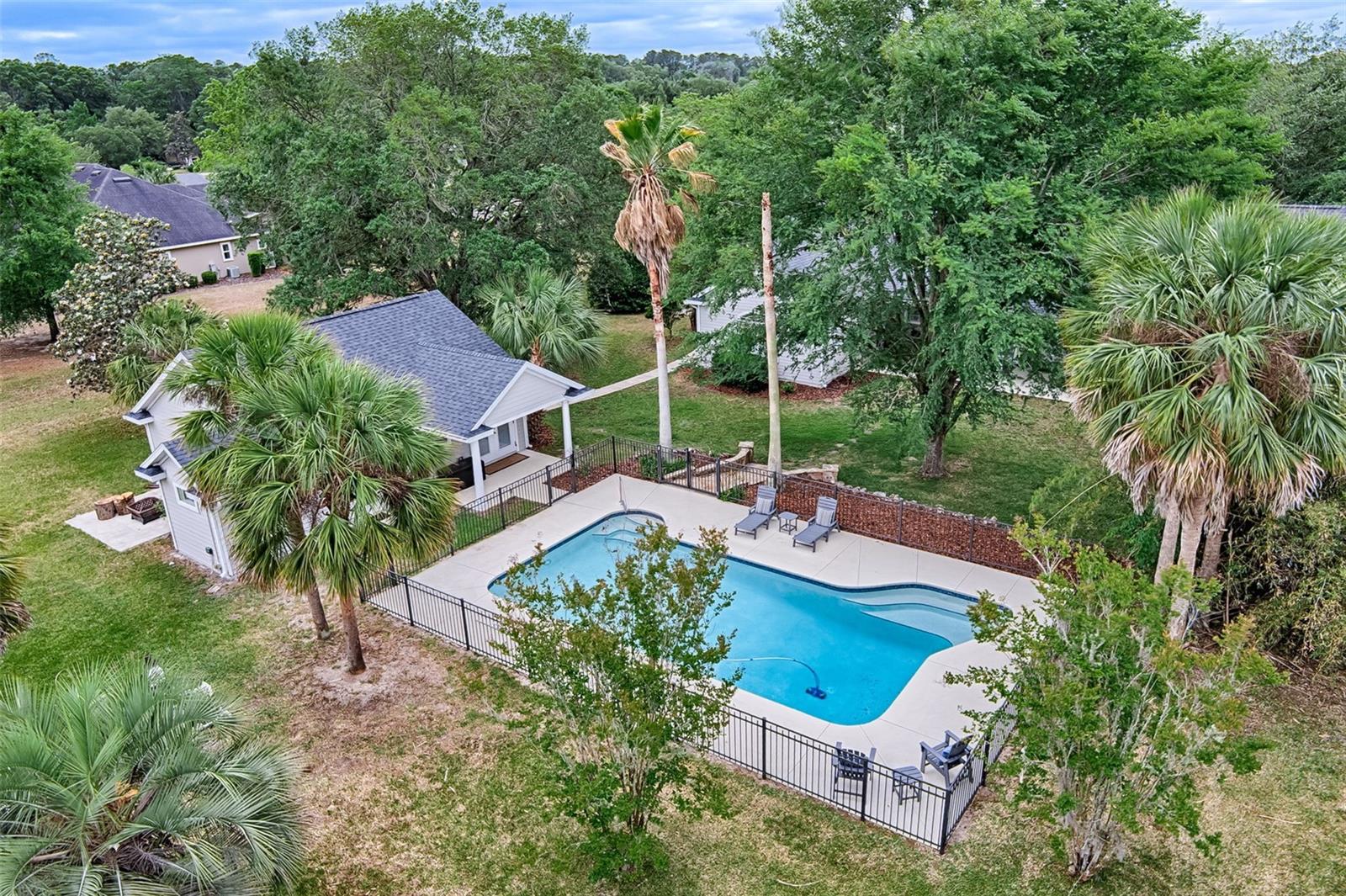ABBEY GLEN - Residential