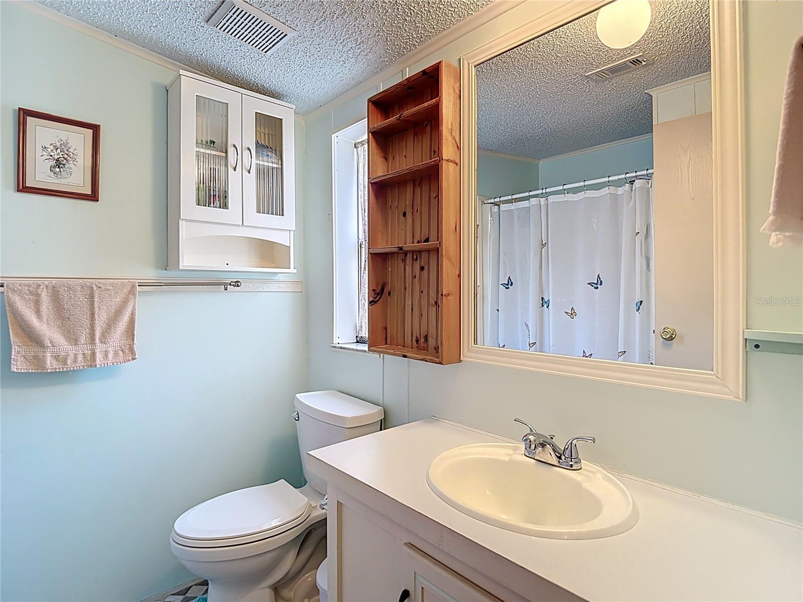 HAMPTON COURT UNREC - Residential