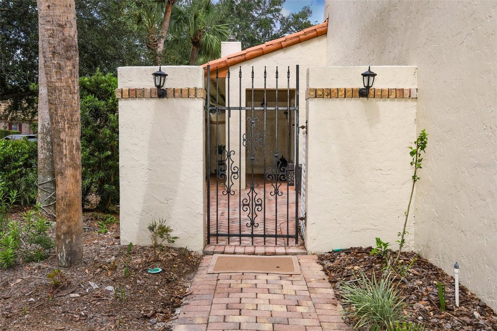 Photo of 170 Balfour Drive #1, Winter Park, FL 32792 (MLS # O6446433)