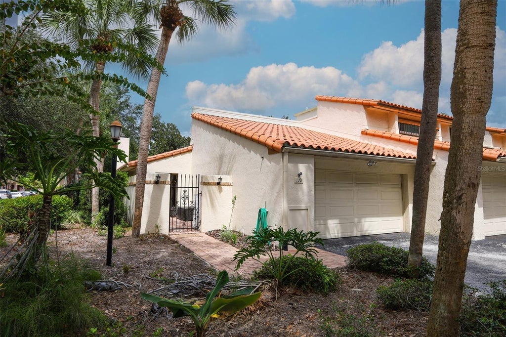 Photo of 170 Balfour Drive #1, Winter Park, FL 32792 (MLS # O6446433)