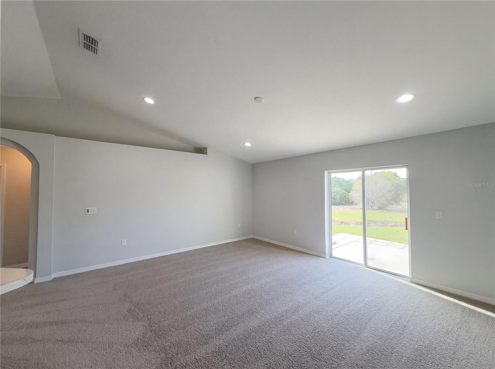 HIDDEN LAKES - Residential