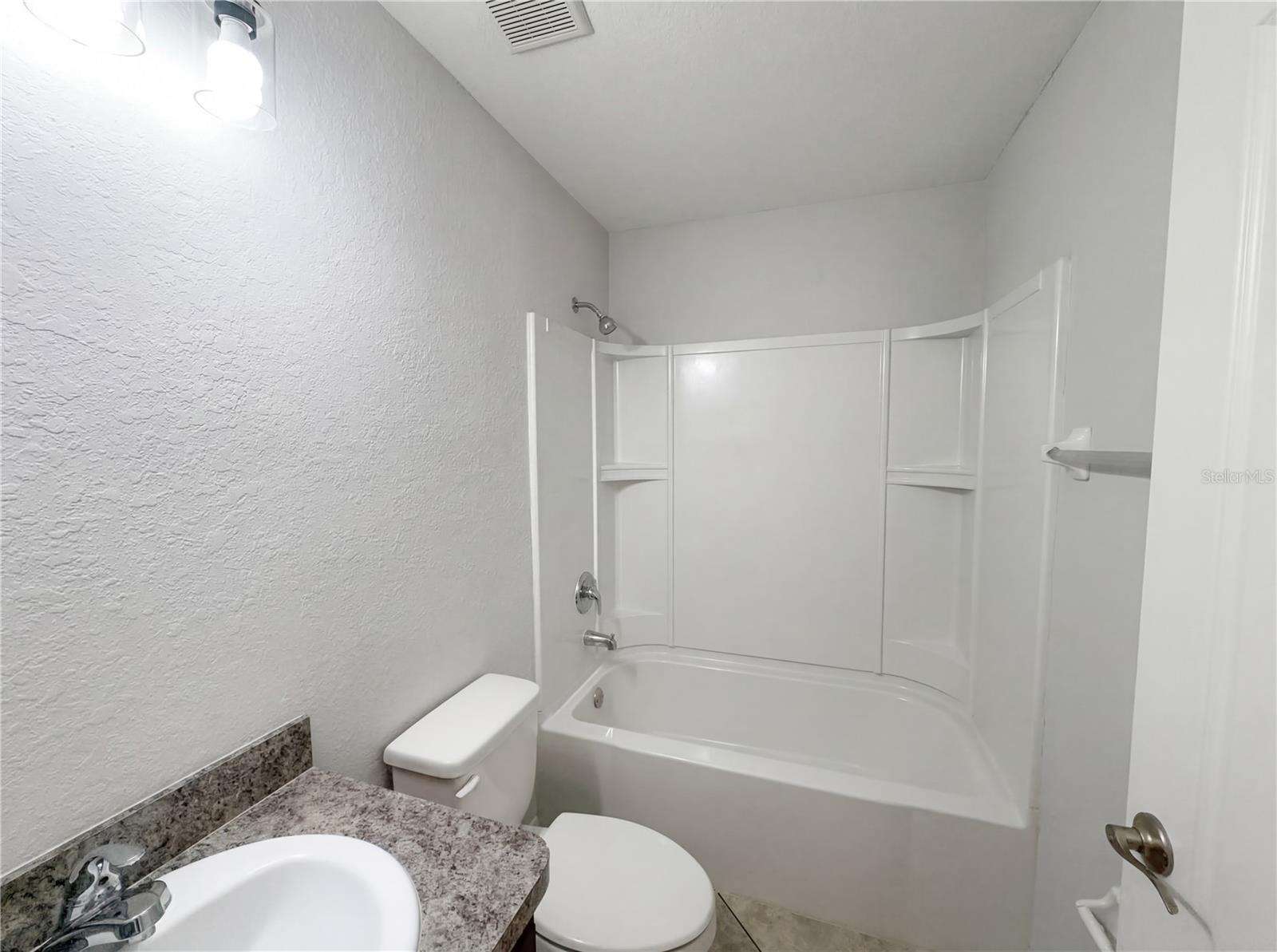 HIDDEN LAKES - Residential