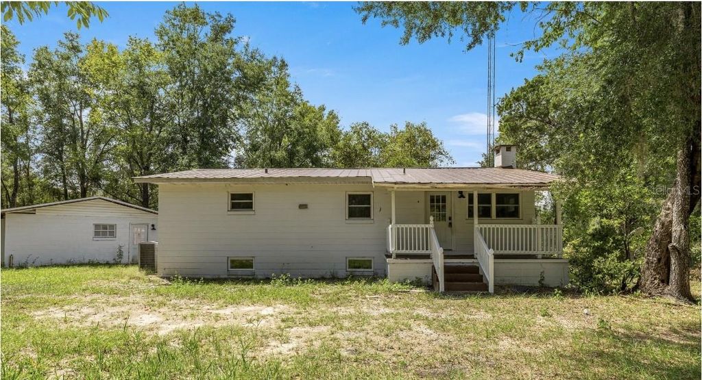 Photo of 14850 NE 13th Street, Williston, FL 32696 (MLS # A4667311)