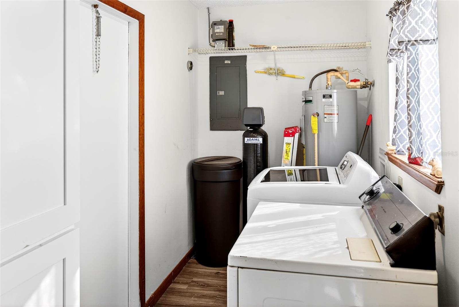 PALM CAY - Residential