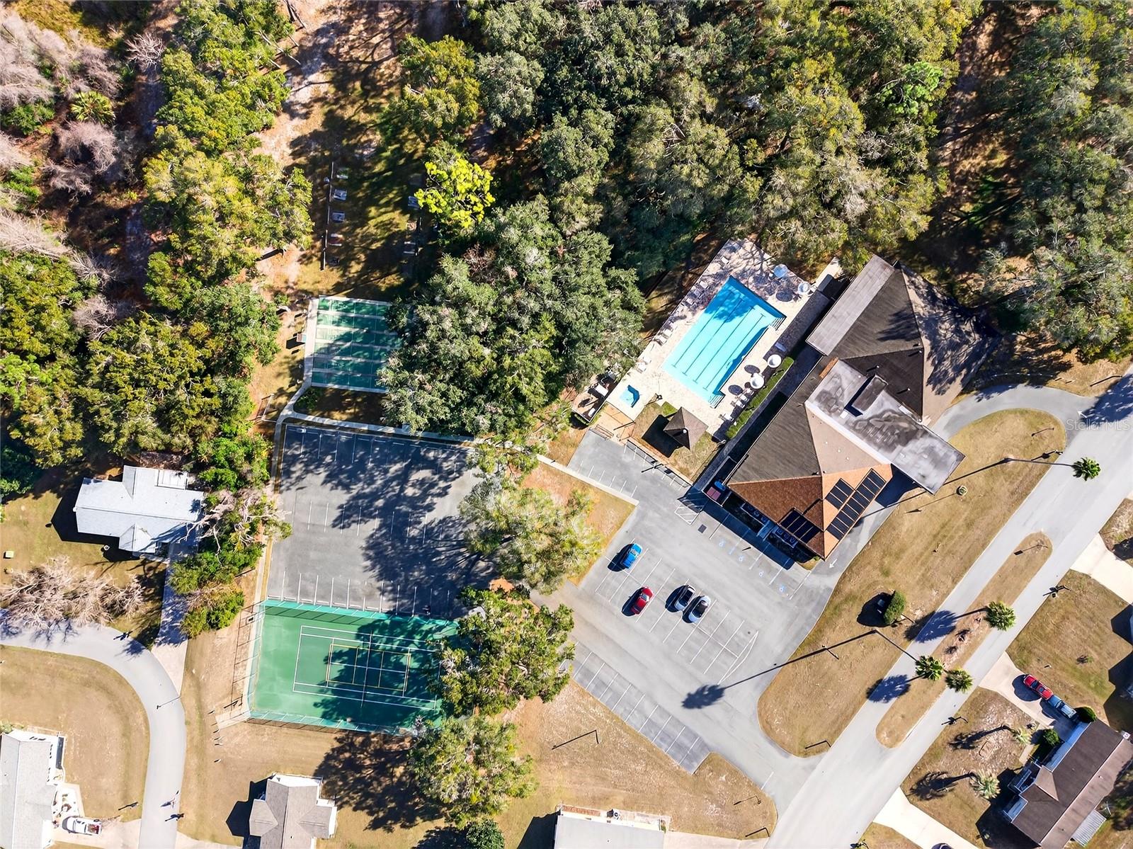 PALM CAY - Residential