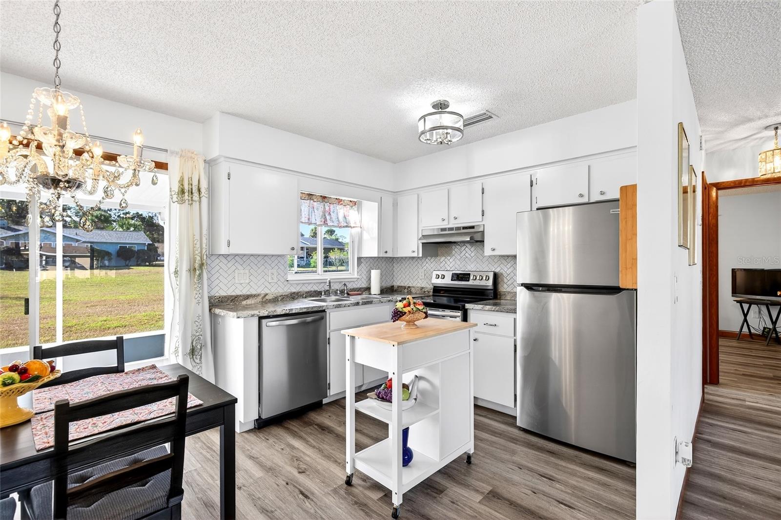 PALM CAY - Residential