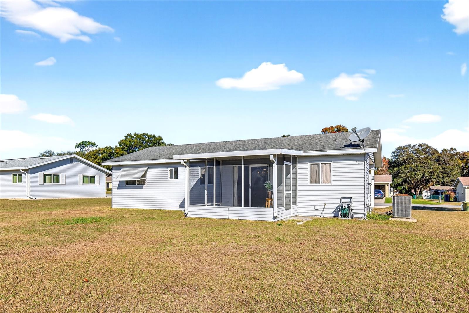 PALM CAY - Residential