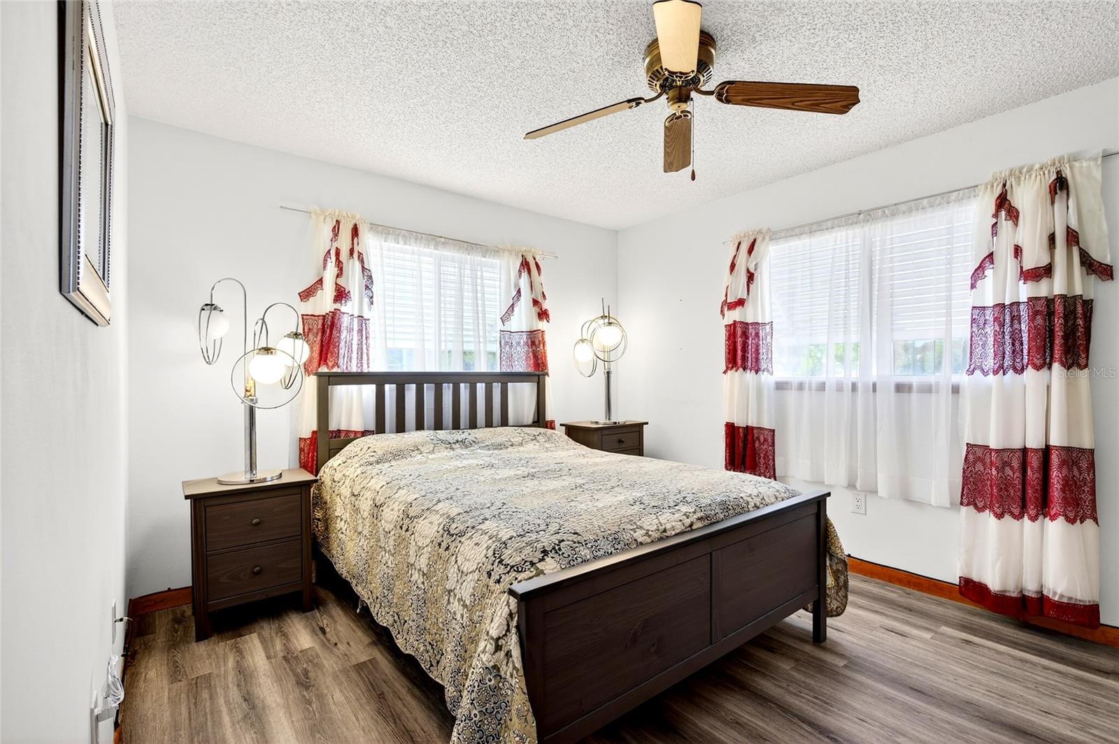 PALM CAY - Residential