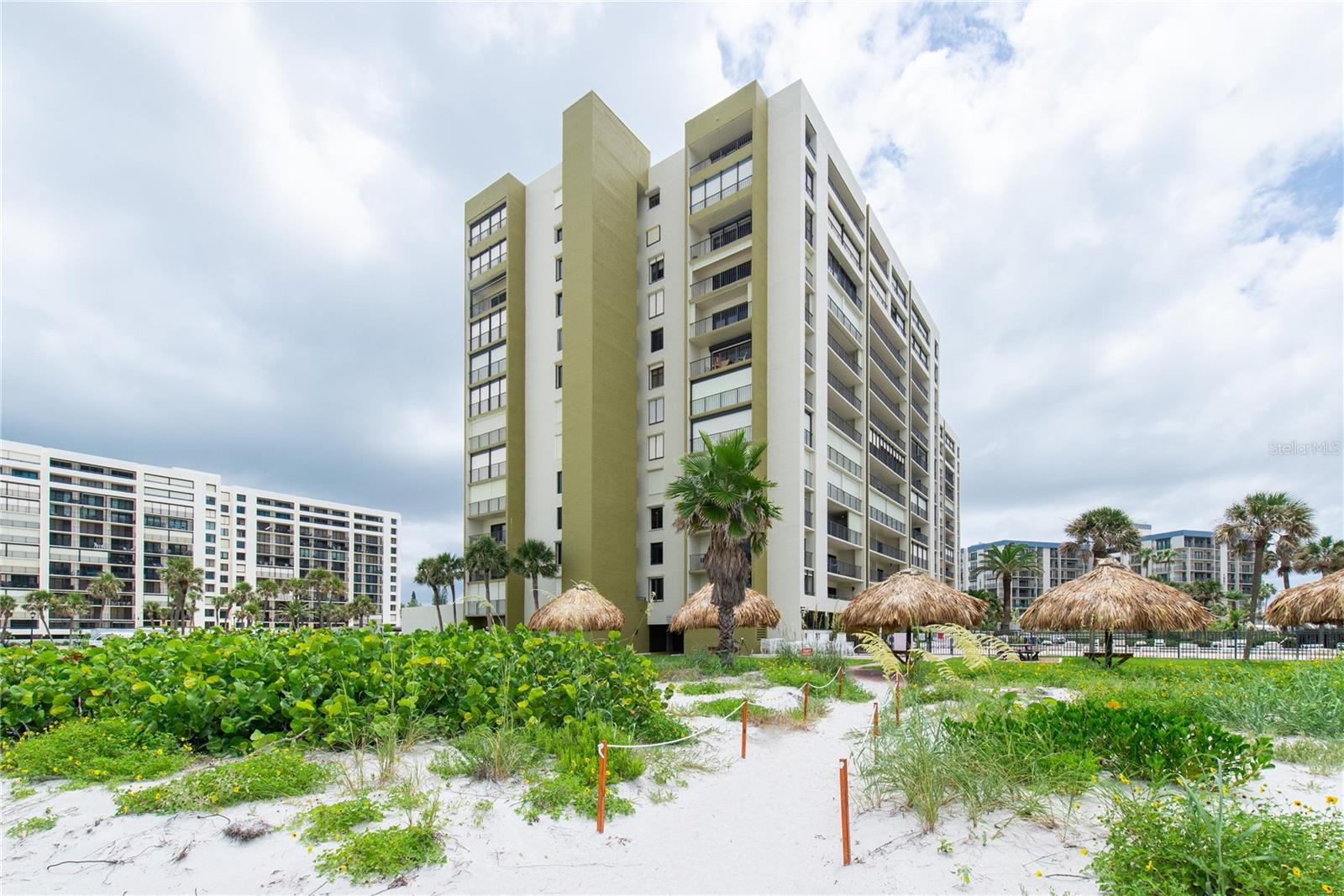SAND KEY CONDO-SOUTH BEACH - Residential Lease