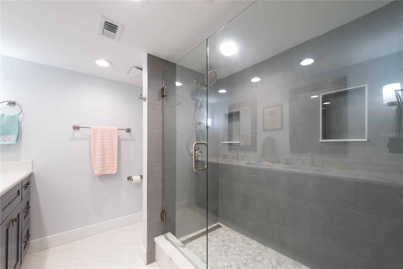 SAND KEY CONDO-SOUTH BEACH - Residential Lease