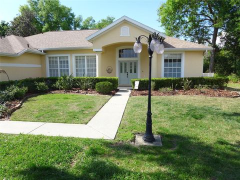 Tiny photo for 9003 Oakcrest Circle, Mount Dora, FL 32757 (MLS # G5109997)