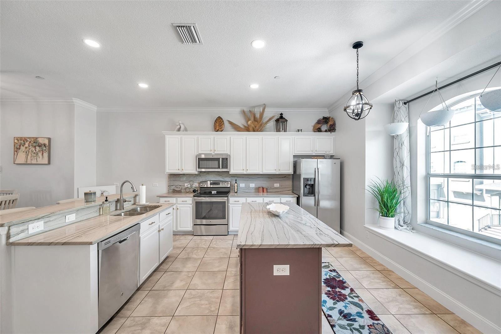 BAYOU GRANDE TOWNHOME COMMUNITY - Residential Lease