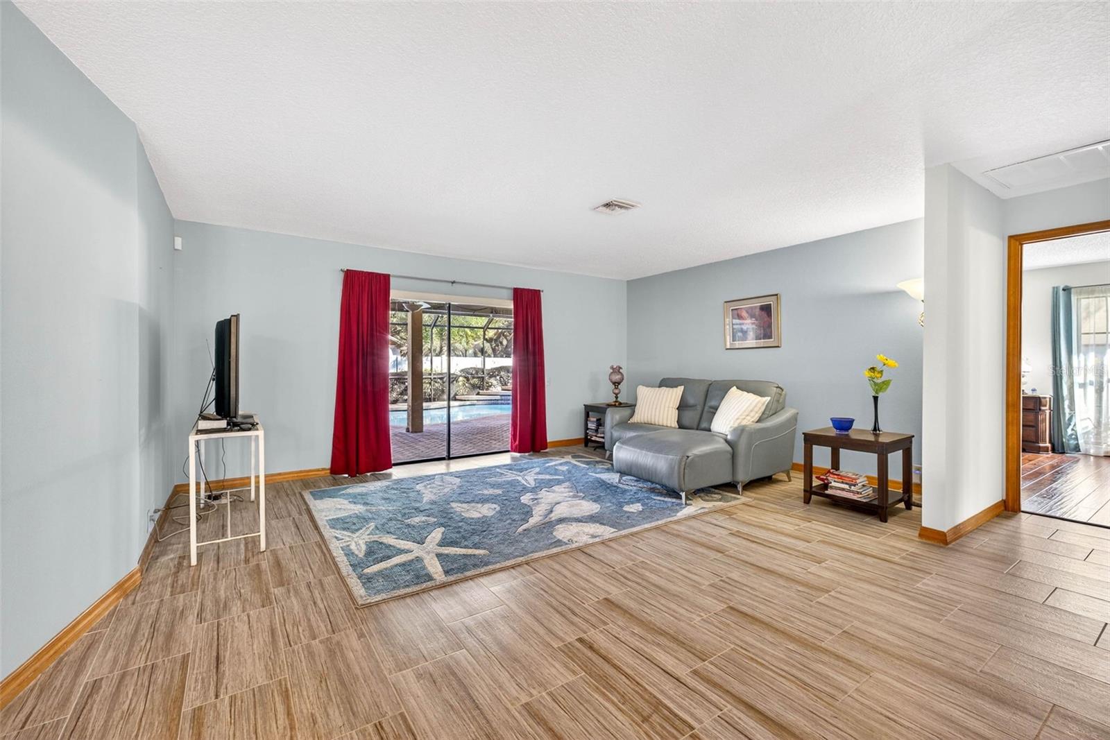 FRANCES ARBOR VILLAS - Residential