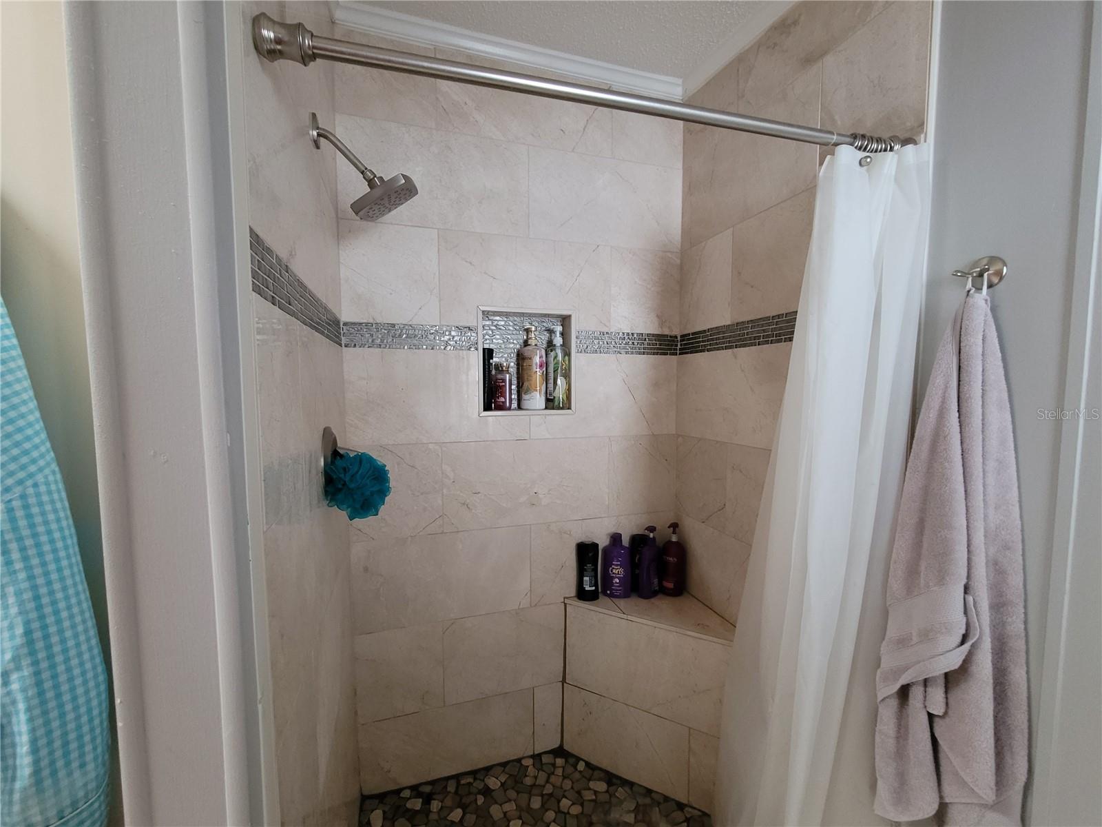 SWEETWATER GOLF & TENNIS CLUB ADD 01 - Residential