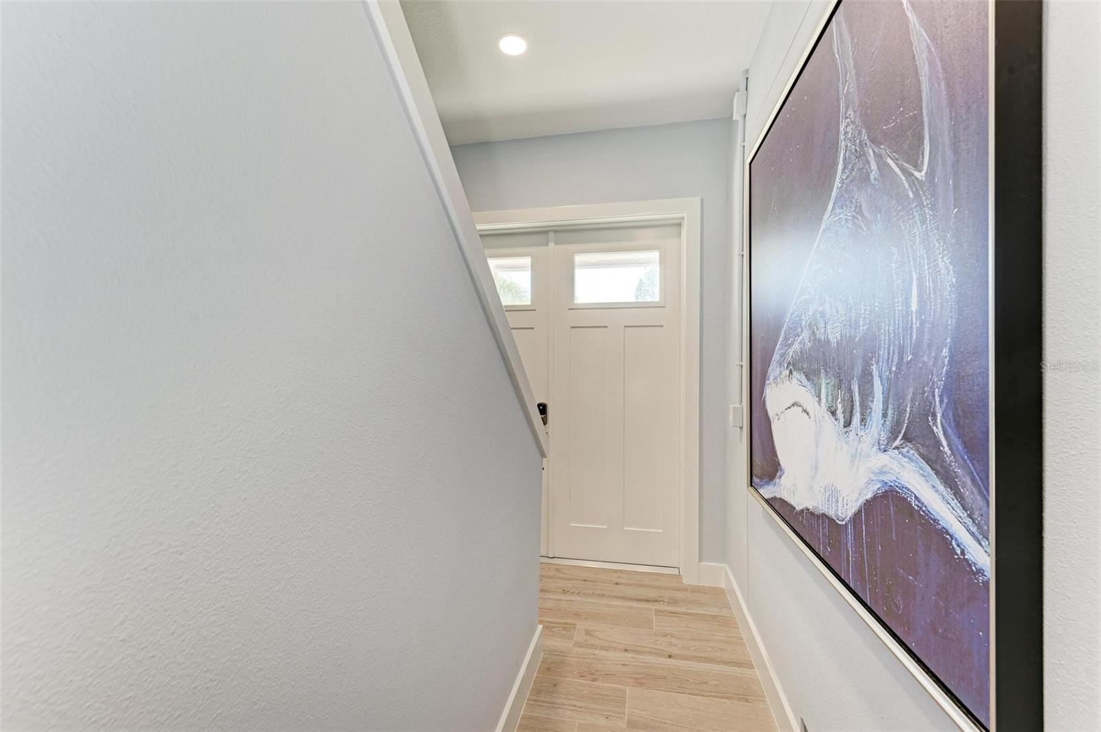 BAY MANOR - Residential