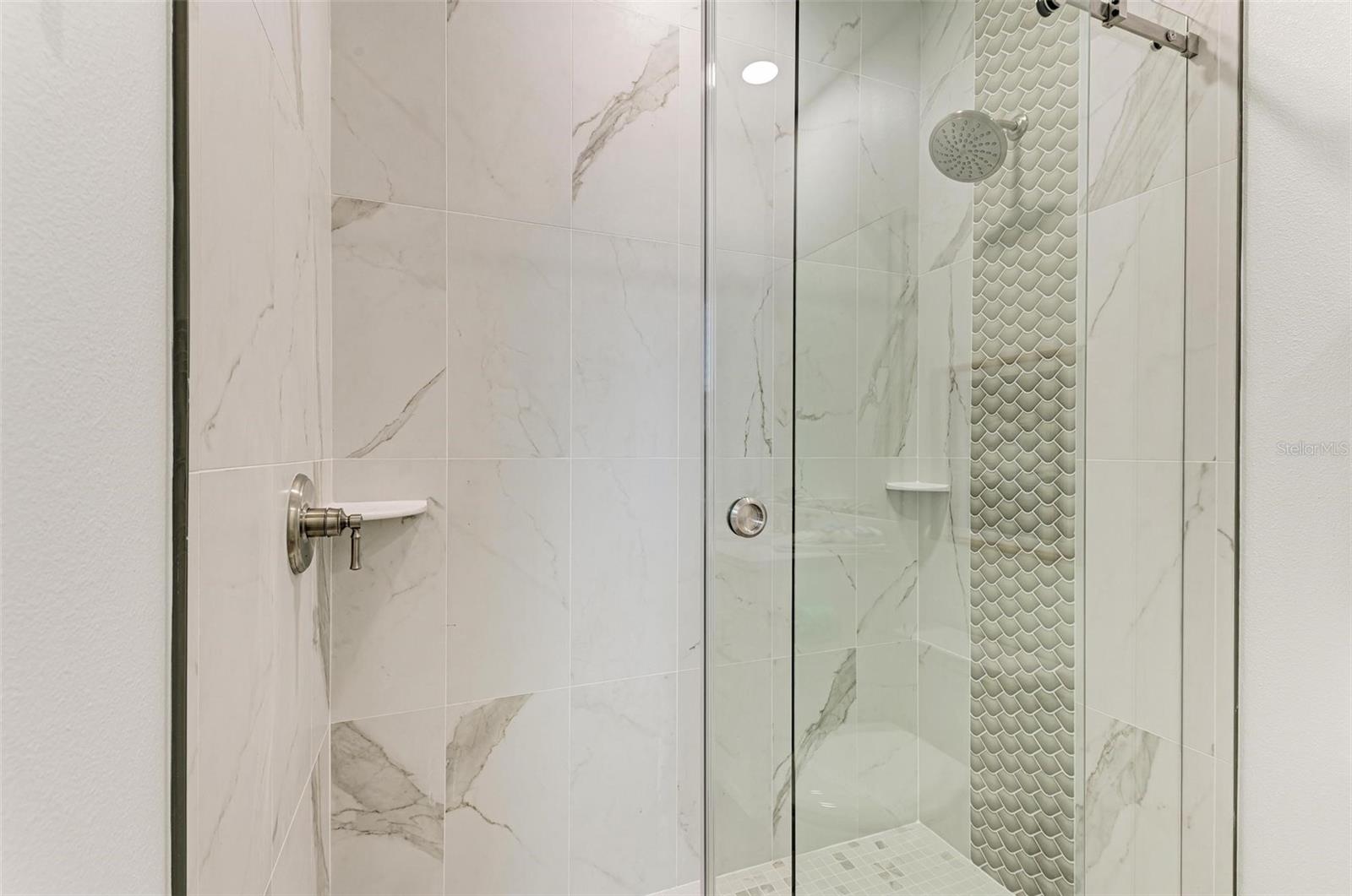 BAY MANOR - Residential