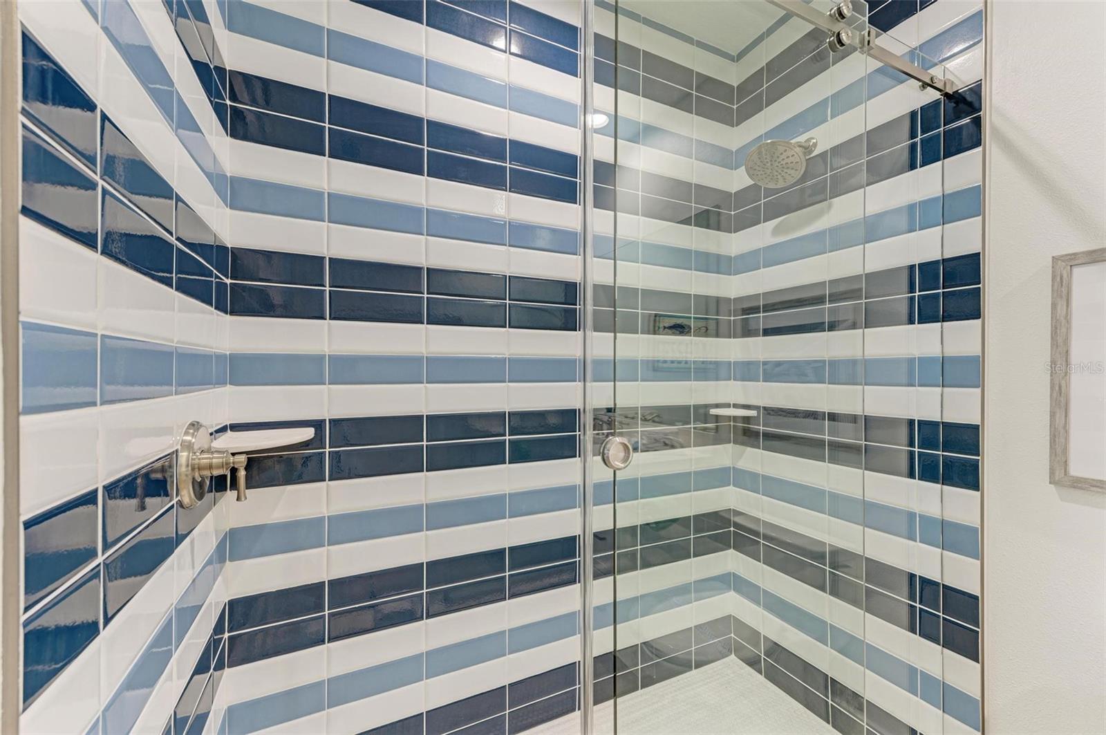 BAY MANOR - Residential