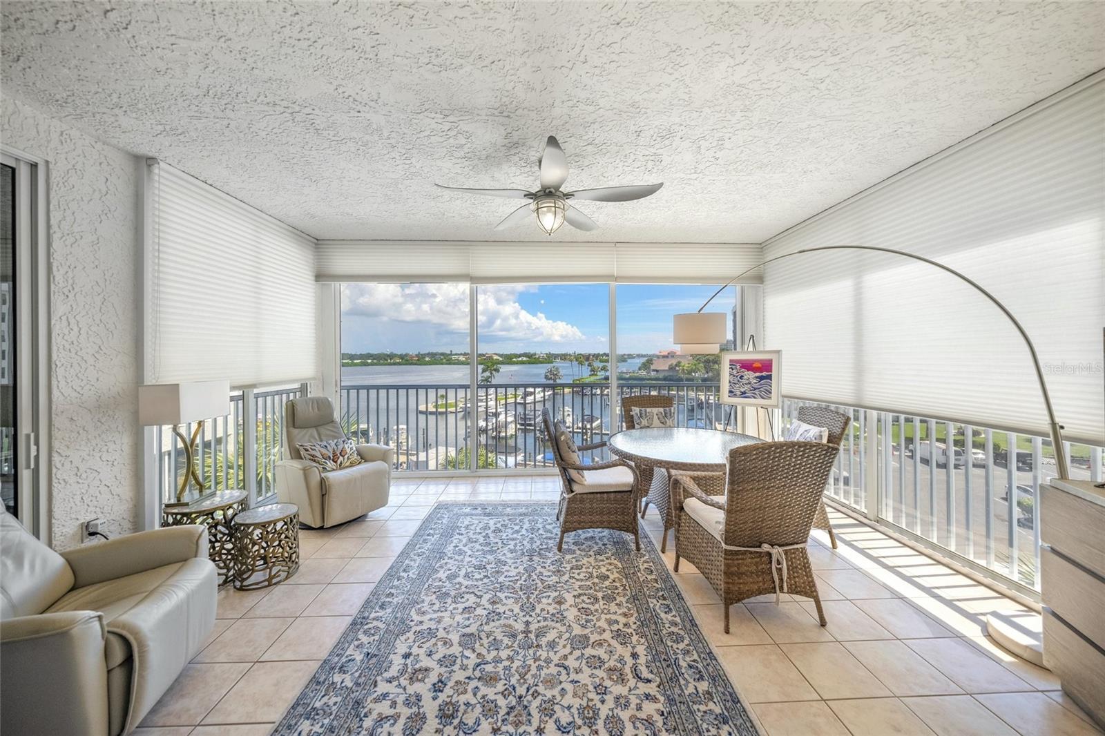 DOLPHIN BAY-SIESTA KEY SEC B - Residential