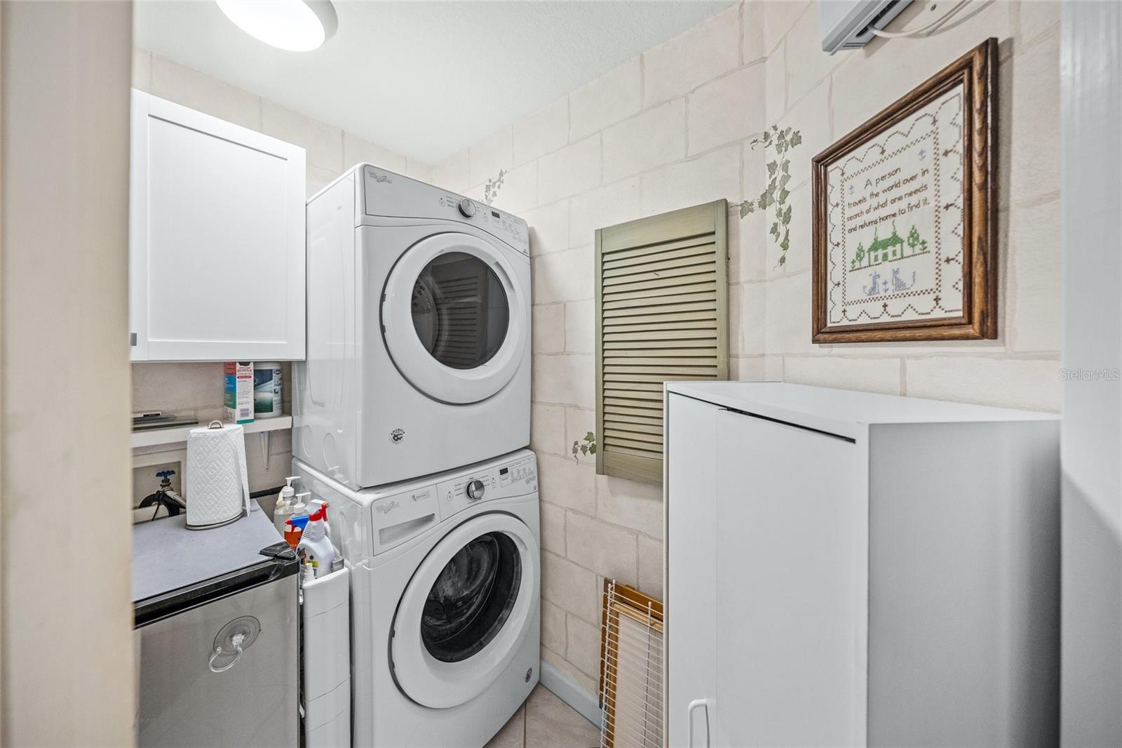 DOLPHIN BAY-SIESTA KEY SEC B - Residential