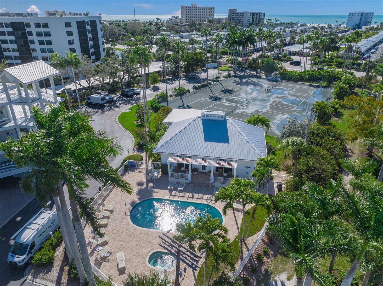 DOLPHIN BAY-SIESTA KEY SEC B - Residential