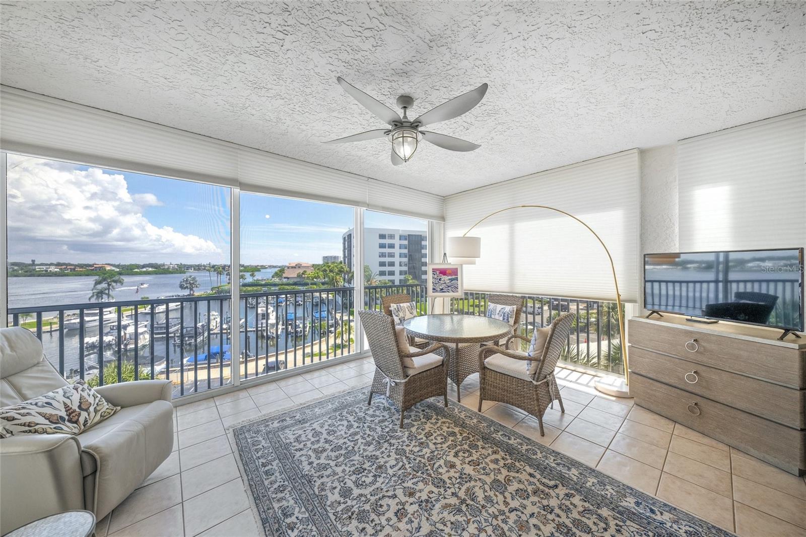 DOLPHIN BAY-SIESTA KEY SEC B - Residential
