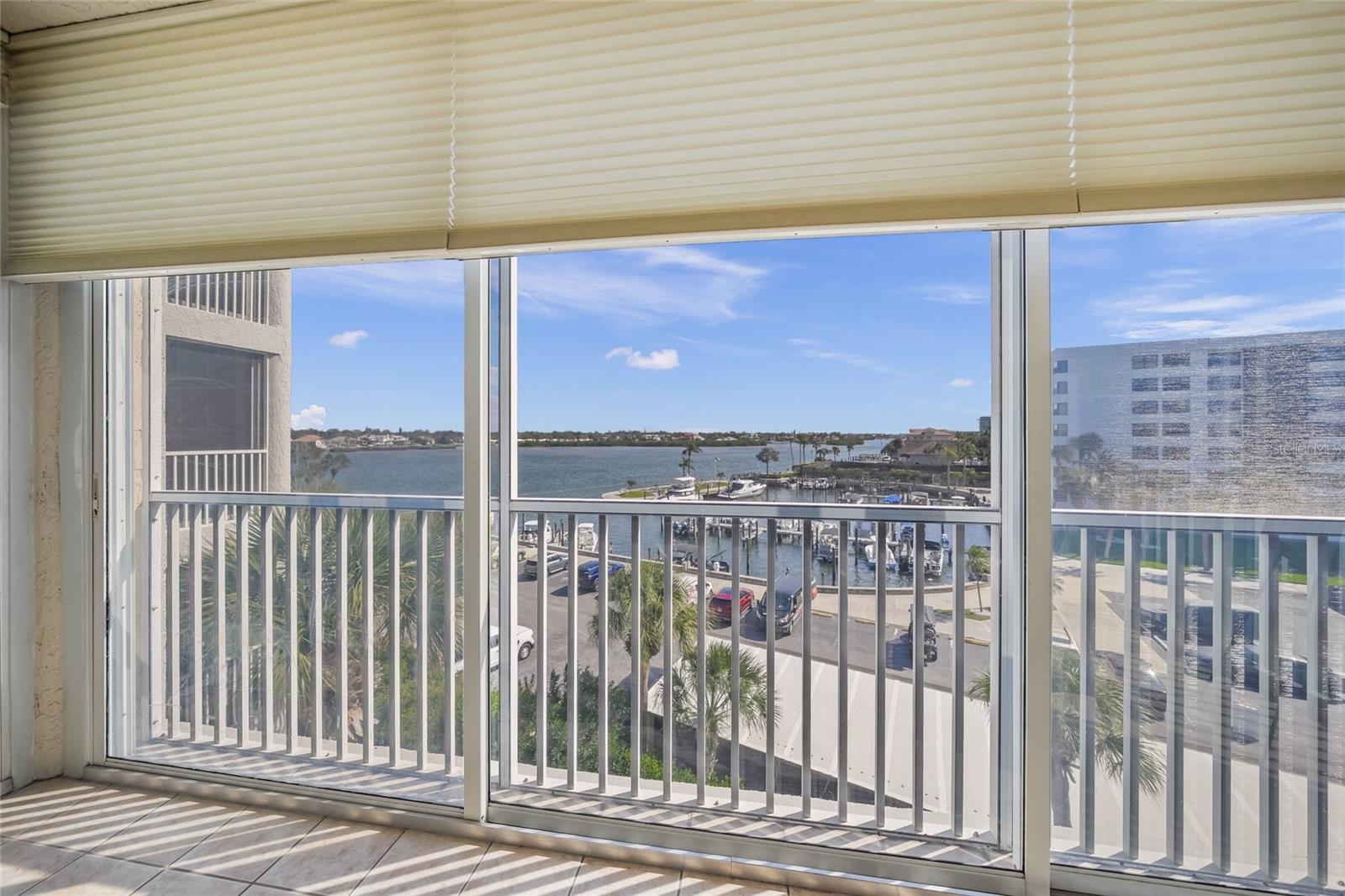 DOLPHIN BAY-SIESTA KEY SEC B - Residential