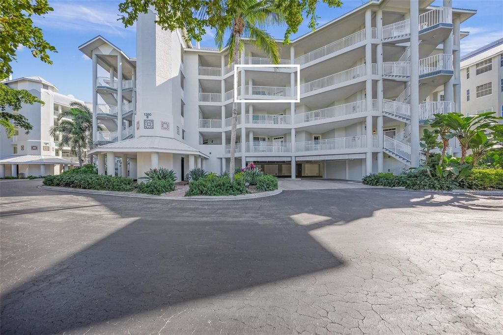 Photo of 1260 Dolphin Bay Way #403, Sarasota, FL 34242 (MLS # A4680107)