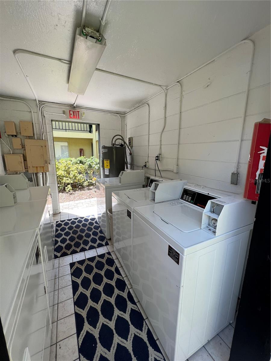 PALMA CEIA GARDENS CONDO - Residential