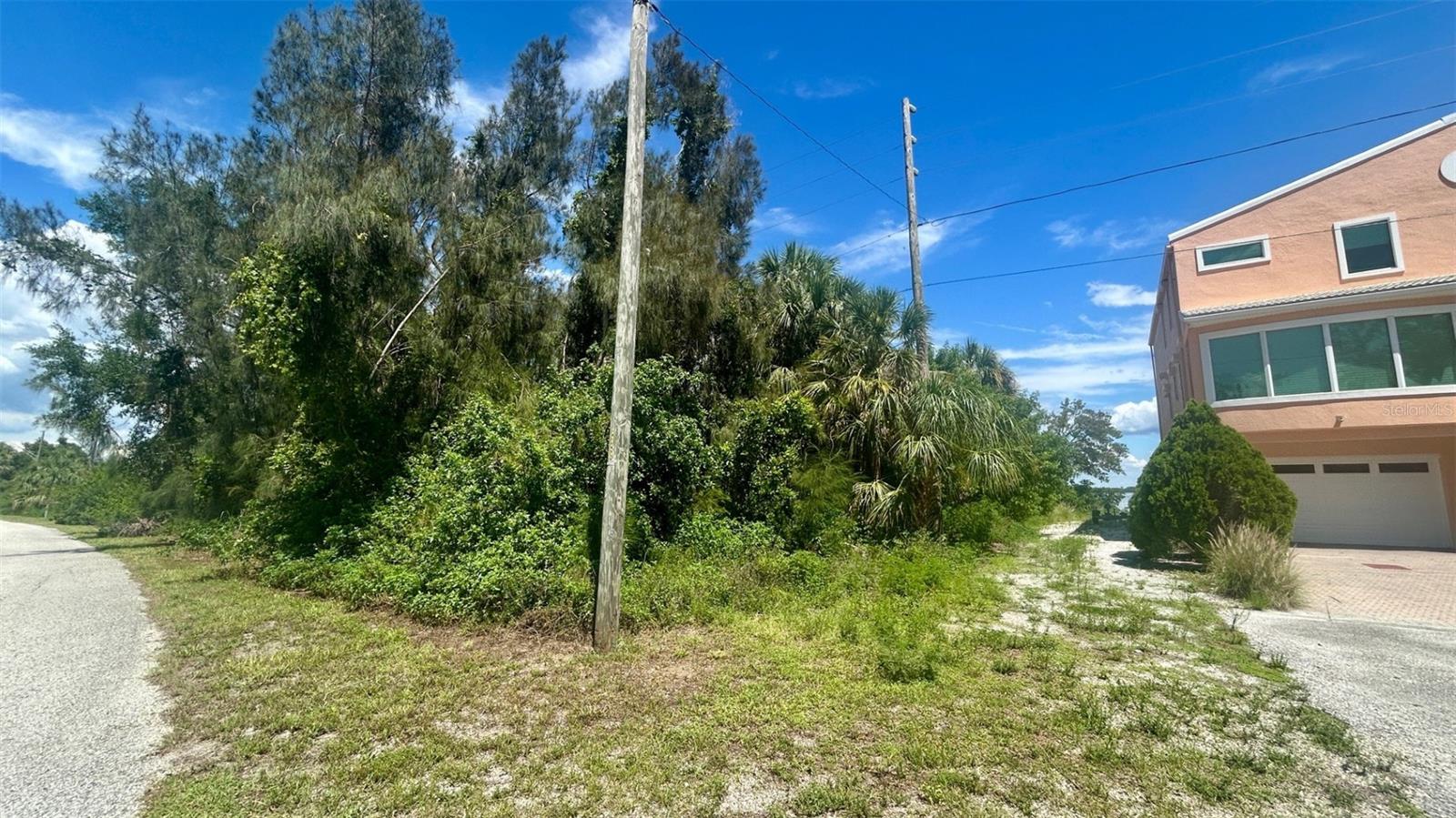 FLORIDA RIVIERA 10 - Land