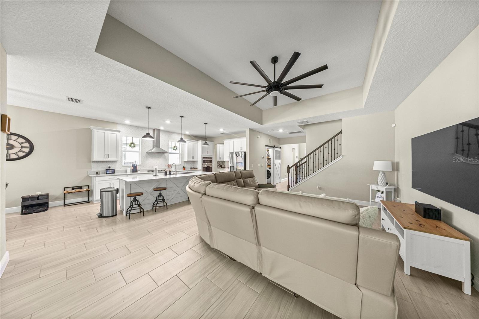 BELLECHASE VILLAS - Residential