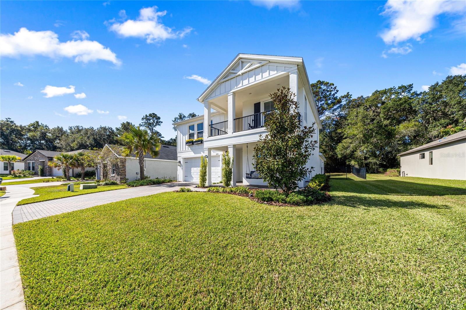 BELLECHASE VILLAS - Residential