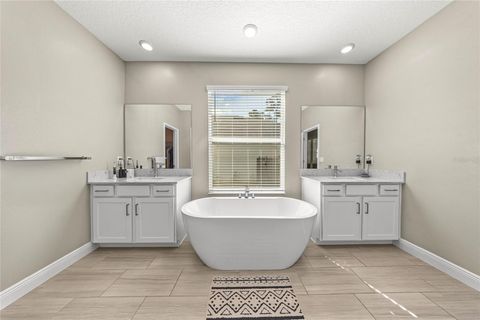 Tiny photo for 3928 SE 4th Avenue, Ocala, FL 34480 (MLS # OM713115)