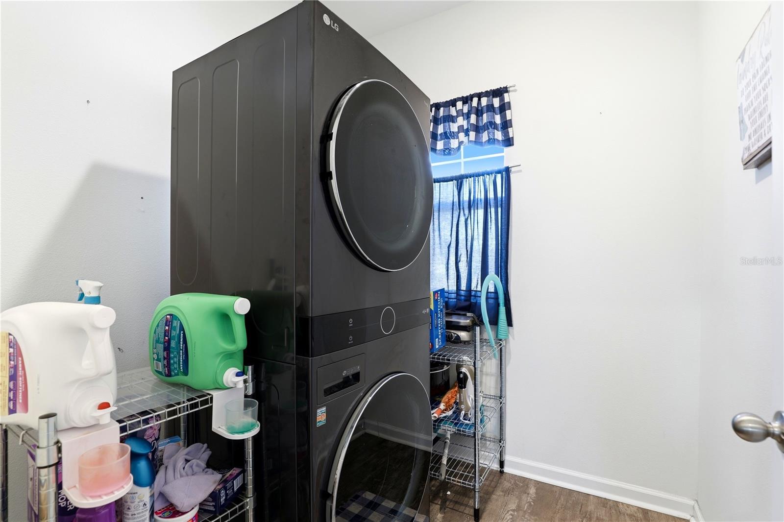 FERNANDA PLACE PH 1 - Residential