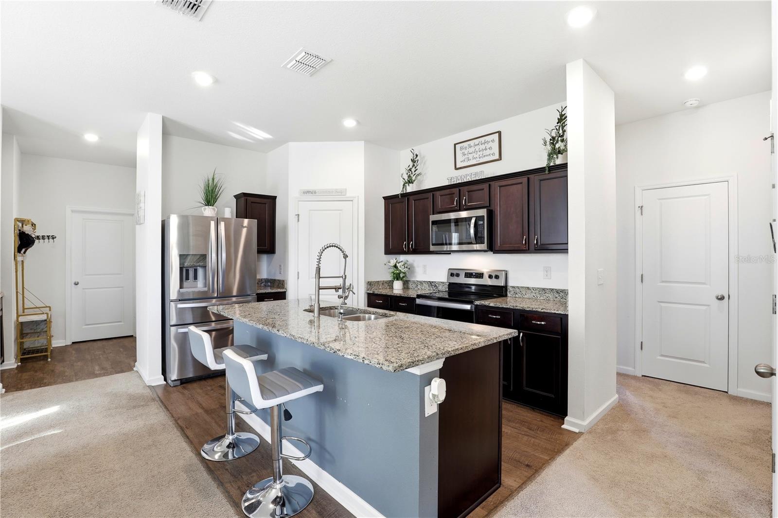 FERNANDA PLACE PH 1 - Residential