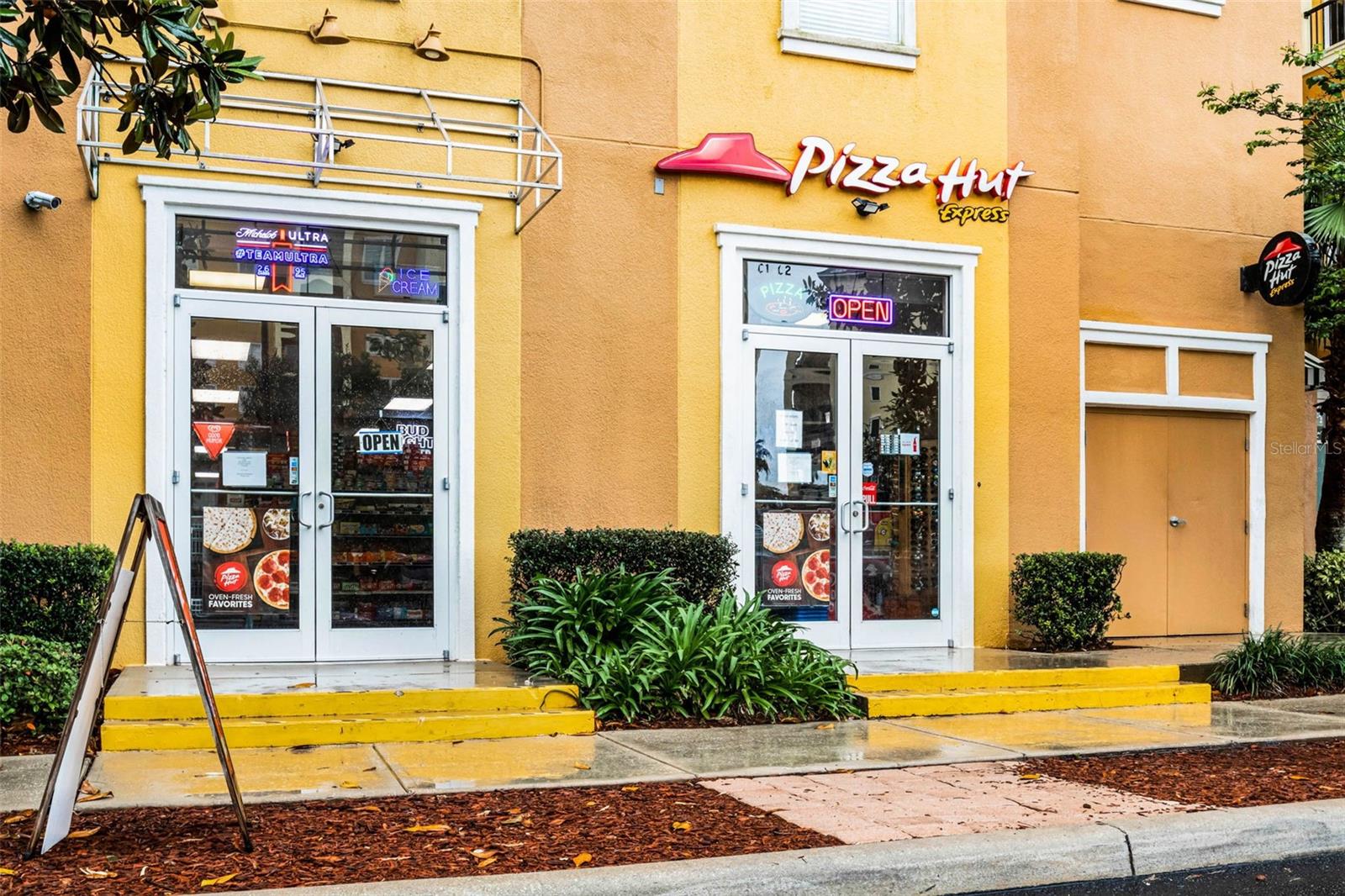 LAKE BUENA VISTA RESIDENCE VILLAGE 1 - Residential