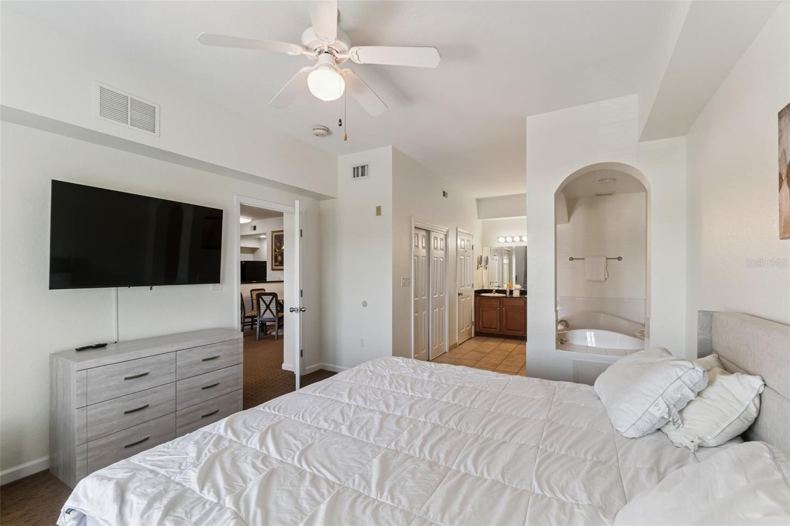 LAKE BUENA VISTA RESIDENCE VILLAGE 1 - Residential