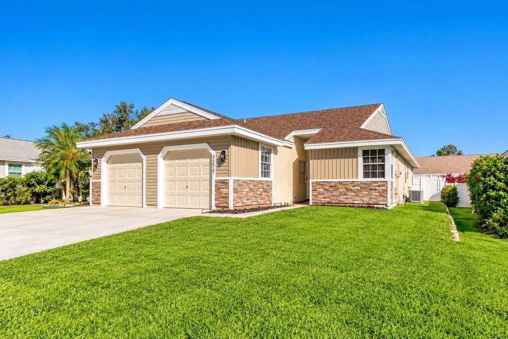 Photo of 3277 Hibiscus Drive, Palm Harbor, FL 34684 (MLS # TB8563304)