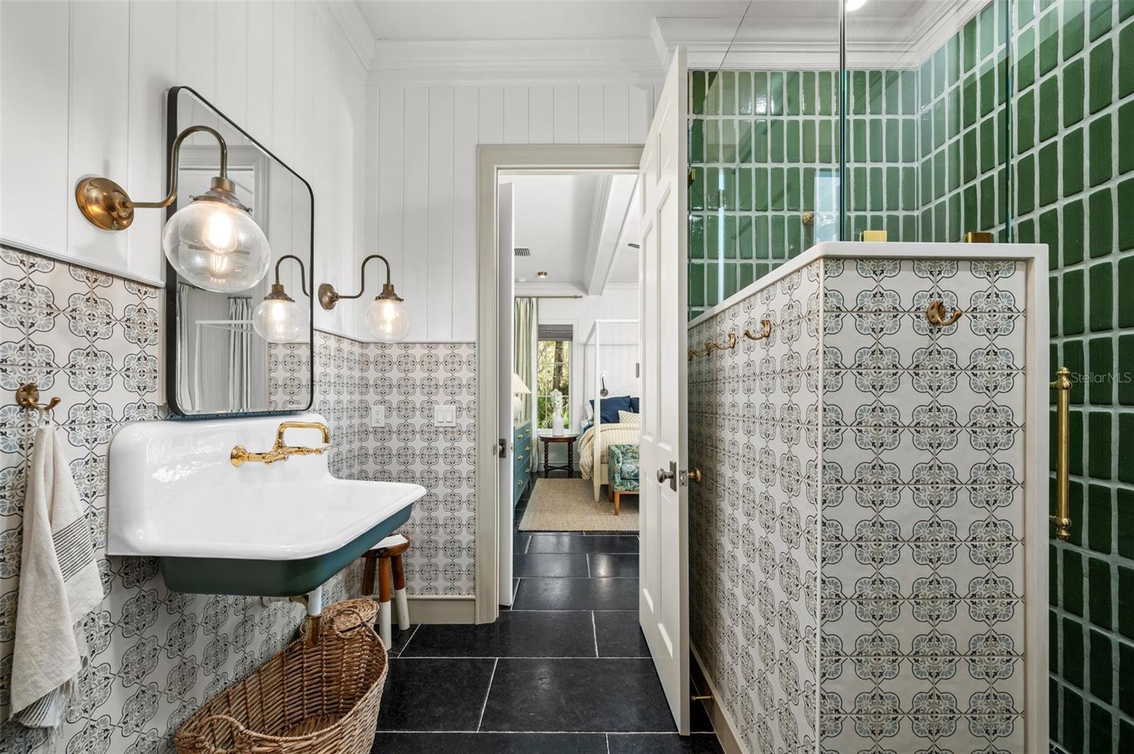 TOMOCA HILLS - Residential