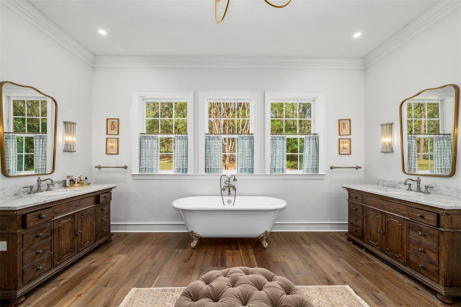 TOMOCA HILLS - Residential