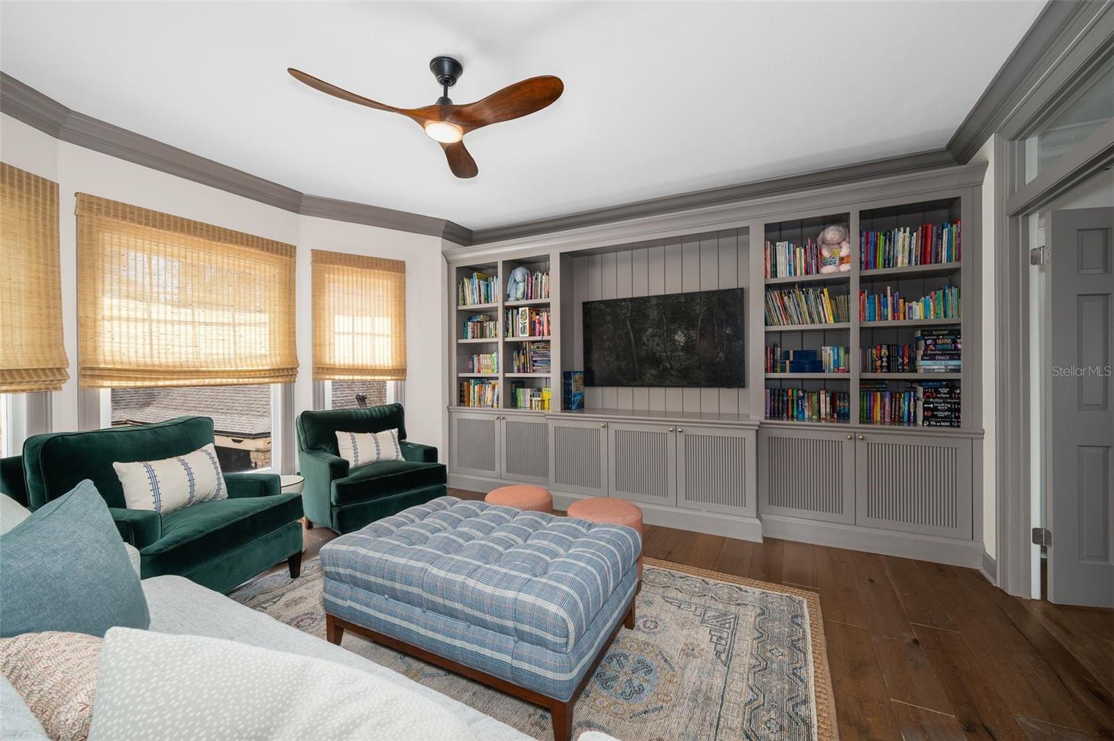 TOMOCA HILLS - Residential