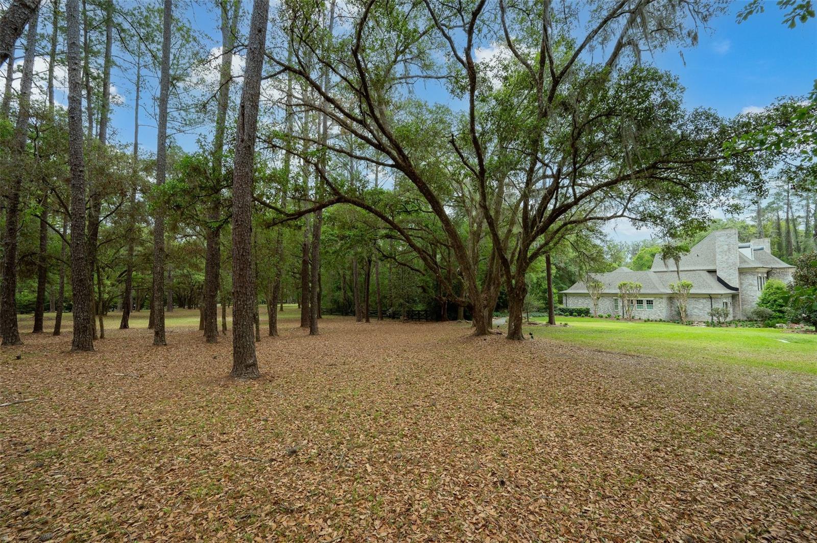 TOMOCA HILLS - Residential