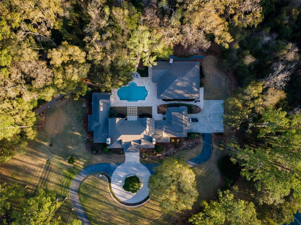 Photo of 623 SW 93rd Street, Gainesville, FL 32607 (MLS # GC538310)