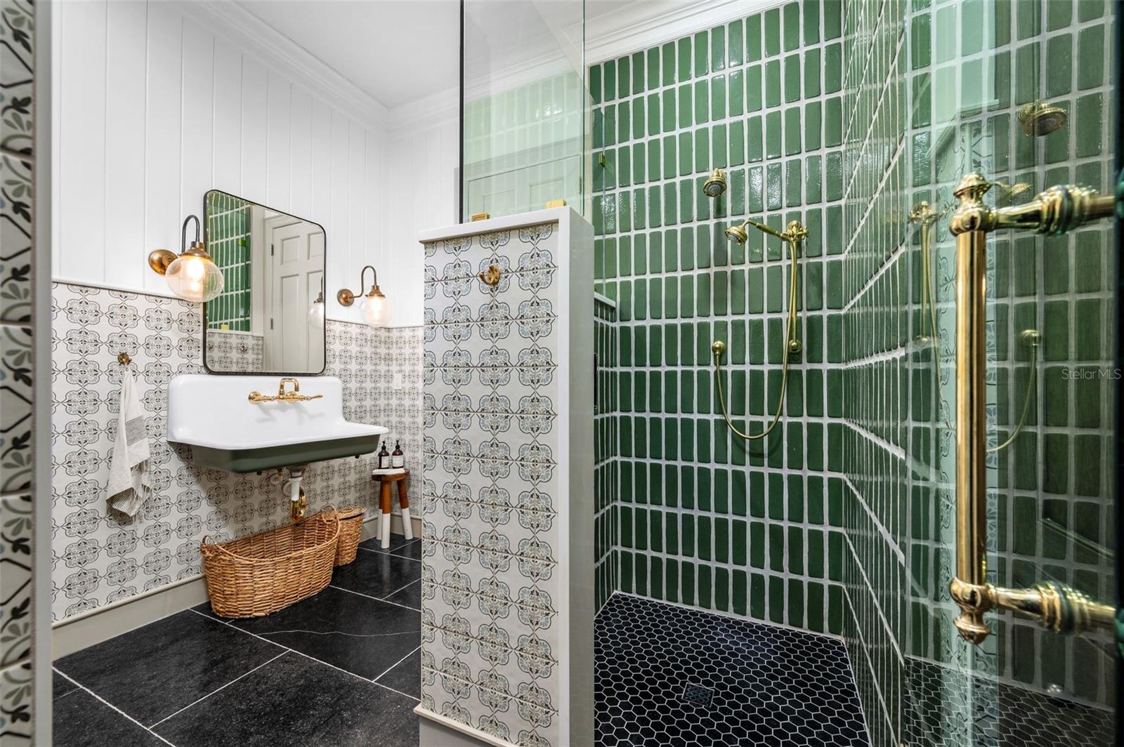 TOMOCA HILLS - Residential